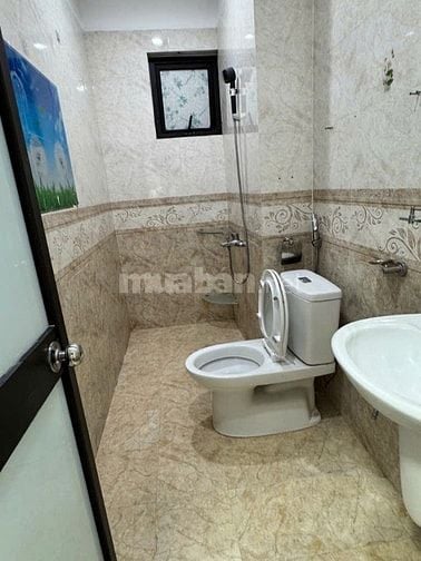 Bán nhà La Nội-giá 6,35 tỷ-diện tích 42 m2-CĂN GÓC 3 THOÁNG