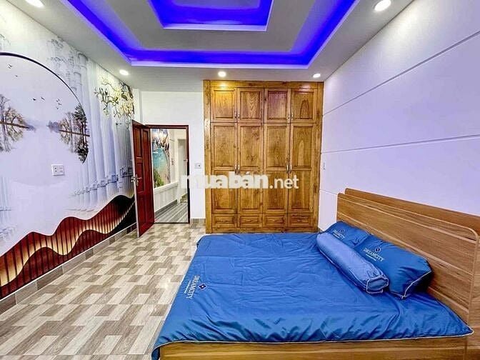 Bình tân 60m2, hẻm xe hơi ,4tâng, 5phòng , shr , 5.1 tỷ