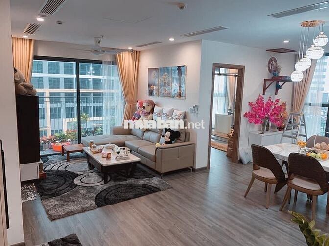 Chủ nhà chuyển công tác cần bán căn hộ 2PN + 1 góc 70m2 tại OCP