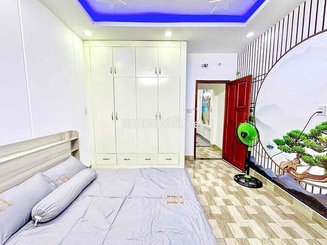 Bình tân 60m2, hẻm xe hơi ,4tâng, 5phòng , shr , 5.1 tỷ