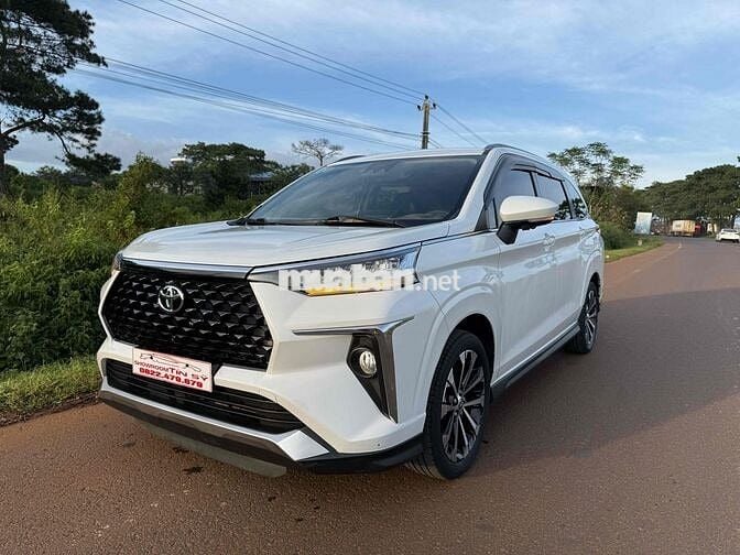 Toyota Veloz Cross 2022 CVT Top - 65000 km