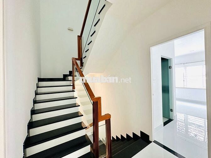 🆘CHO THUÊ NGUYÊN CĂN CITYLAND CENTER HILL🆘5X20M HẦM TRỆT 3 LẦU+5PN 6WC