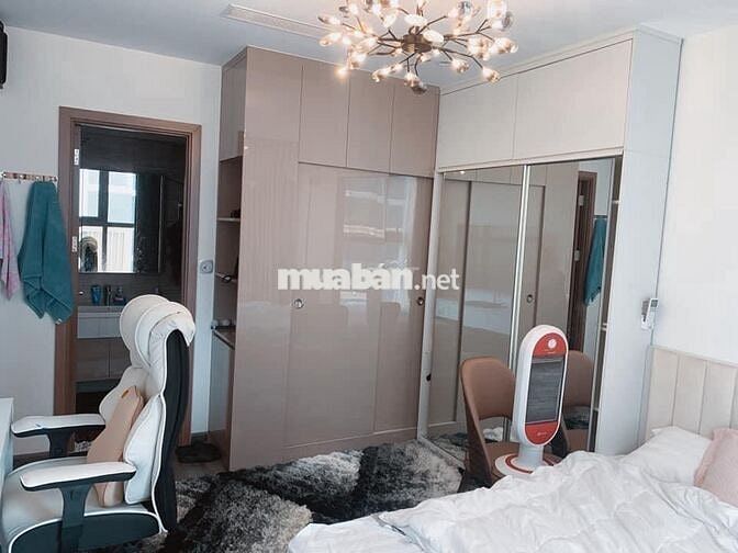 Chủ nhà chuyển công tác cần bán căn hộ 2PN + 1 góc 70m2 tại OCP