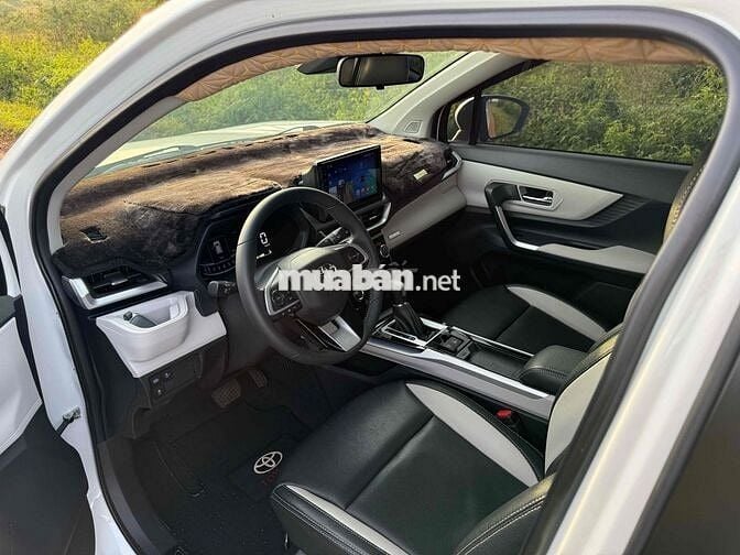 Toyota Veloz Cross 2022 CVT Top - 65000 km