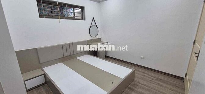 Nóng Hổi! CT4 XaLa, 70m, 2pn, có sổ, vào ở ngay, nhà mới