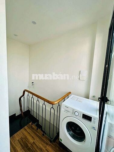 Cự Khối - Nguyên Căn Siêu Đẹp - 3 ngủ - Full Đồ - 9Tr