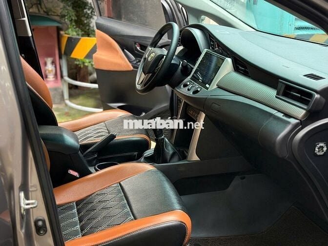 INNOVA 2.0E 2016 số sàn- 1 chủ- 124.000km