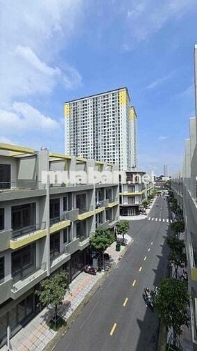 “Gần làng Đại học, gần Thủ Đức – khu nhà phố an ninh đáng sống nhất Dĩ