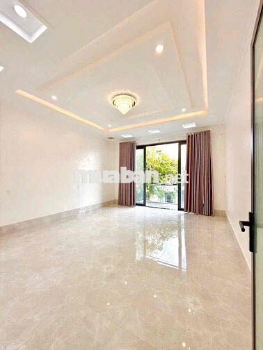 Nhà trệt lầu 3 phòng mới đẹp KDC Hồng Loan