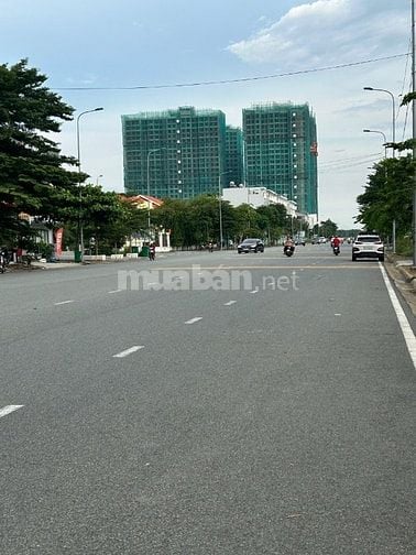 Bán Đất 57 tỷ - trong khu biệt thự Riverside số 239 Nguyễn Duy Trinh.