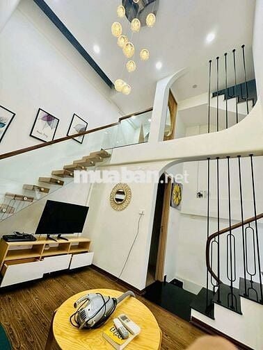 Cự Khối - Nguyên Căn Siêu Đẹp - 3 ngủ - Full Đồ - 9Tr