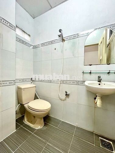 PHÒNG XỊN, NỘI THẤT ĐẦY ĐỦ CỬA SỔ THOÁNG ĐỘC LẬP CẠNH CHỢ TÂN HƯƠNG