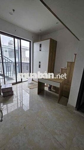 bán căn hộ dịch vụ 8x20m đúc 6 lầu có 25 phòng 26wc sẵn nội thất