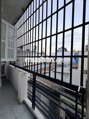 1 ĐỜI CHỦ Q4- 3 LẦU ĐÚC - 20m2 - KO QH- CHỈ 2.95 TỶ