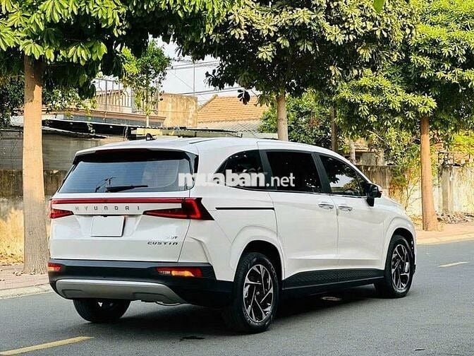 【XE 7CHỖ CỬA LÙA ĐIỆN】HYUNDAI CUSTIN TRẢTRƯỚC 199T
