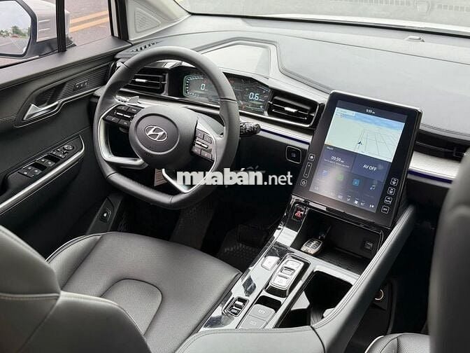 【XE 7CHỖ CỬA LÙA ĐIỆN】HYUNDAI CUSTIN TRẢTRƯỚC 199T