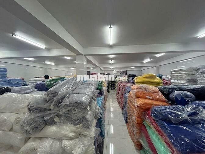 Cho thuê tòa nhà văn phòng Bàu Cát Tân Bình hầm 7 tầng giá tốt