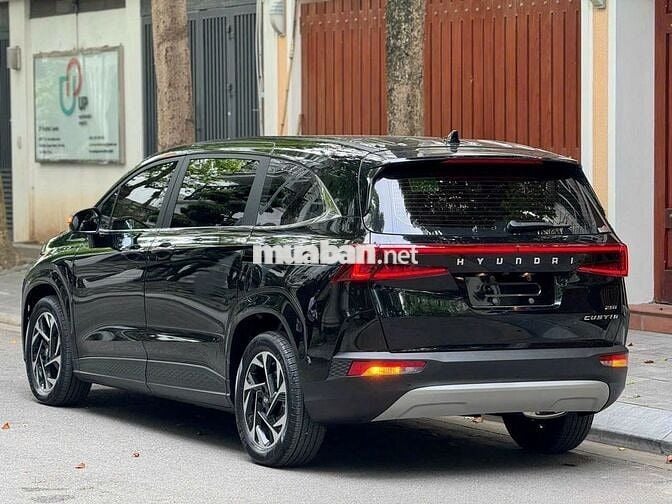 【XE 7CHỖ CỬA LÙA ĐIỆN】HYUNDAI CUSTIN TRẢTRƯỚC 199T