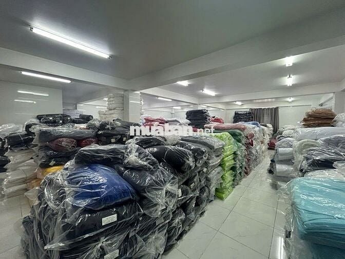 Cho thuê tòa nhà văn phòng Bàu Cát Tân Bình hầm 7 tầng giá tốt