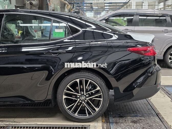 Toyota Camry 2025 2.5 HEV Hybrid TOP HỖ TRỢ 100%TB