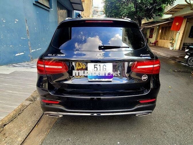 Mercedes GLC300 4Matic 12/2016 - 1 chủ từ đầu