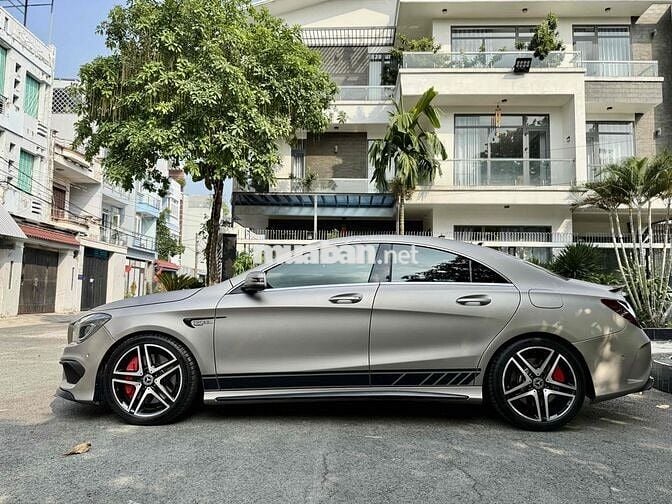 Mercedes CLA45 AMG 2015