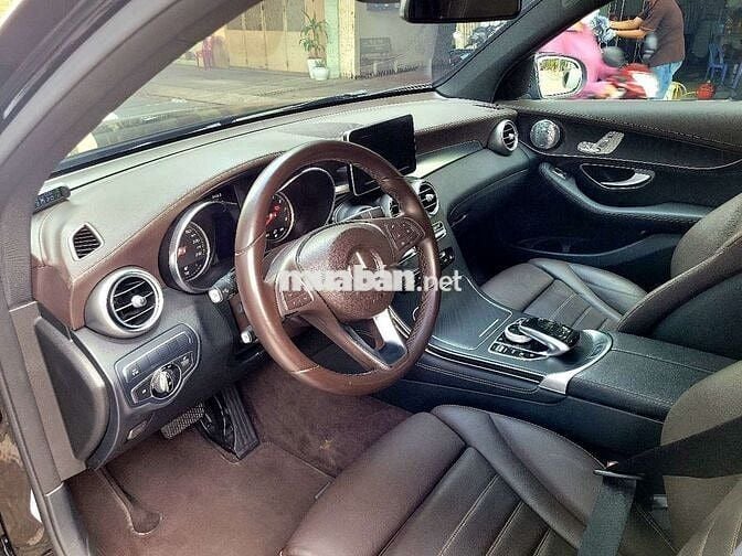 Mercedes GLC300 4Matic 12/2016 - 1 chủ từ đầu