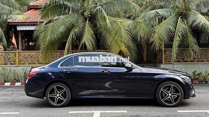 MECEDEZ BENZ C300 2016 AMG  - 90000 KM