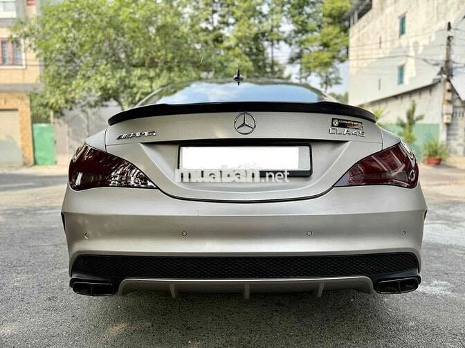 Mercedes CLA45 AMG 2015