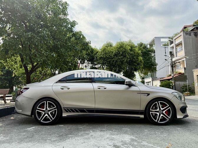 Mercedes CLA45 AMG 2015