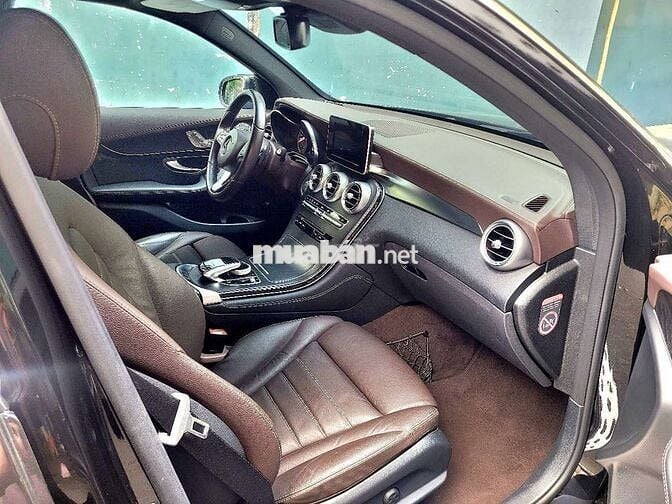Mercedes GLC300 4Matic 12/2016 - 1 chủ từ đầu