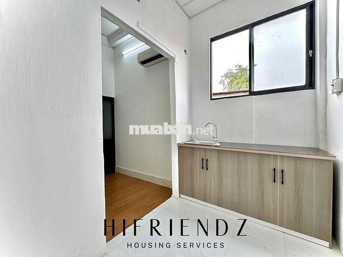 STUDIO TÁCH BẾP CỬA SỔ TRỜI THOÁNG SẴN MÁY LẠNH NGAY TRUNG TÂM TÂN PHU