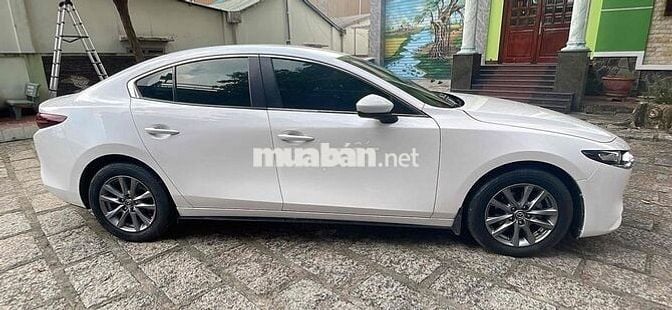 Mazda 3 2022 1.5L Deluxe - 145000 km