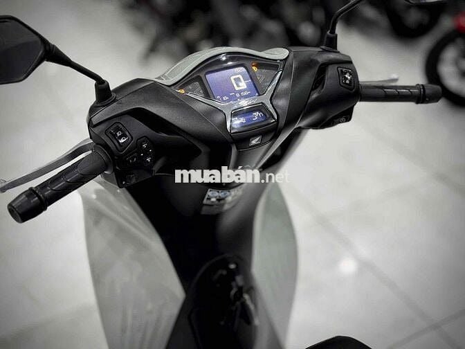 Sh160i 2023 ABS Odo8k Lướt chính chủ 🔥🔥