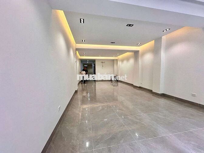 Cho thuê nhà mặt phố Nguyễn Quý Đức. Thông sàn 130 m2. 5tầng. Ch  Chủ