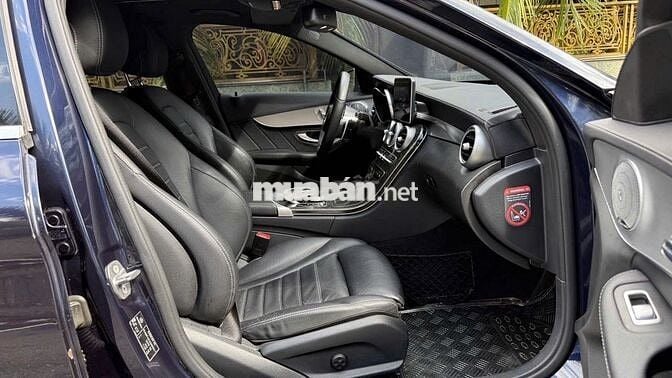 MECEDEZ BENZ C300 2016 AMG  - 90000 KM