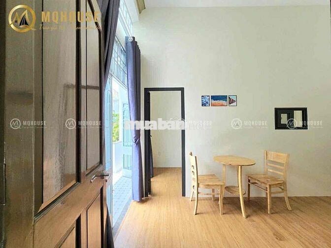 CĂN HỘ 1PN TÁCH BẾP BAN CÔNG MỚI 100% GẦN VÒNG XOAY LĂNG CHA CẢ