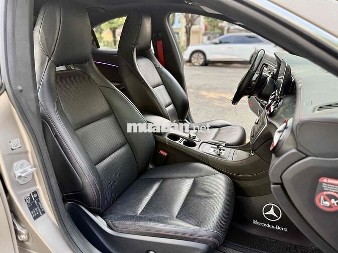 Mercedes CLA45 AMG 2015