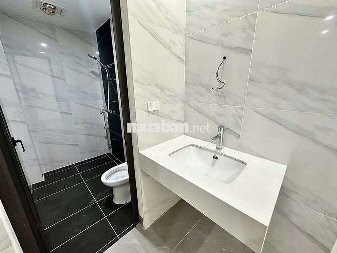 Cho thuê nhà mặt phố Nguyễn Quý Đức. Thông sàn 130 m2. 5tầng. Ch  Chủ