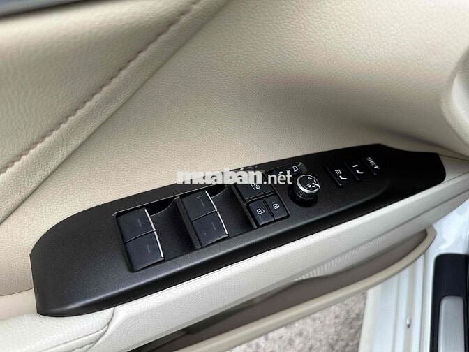 Toyota Camry 2022 2.0 Q xe cực đẹp không lỗi