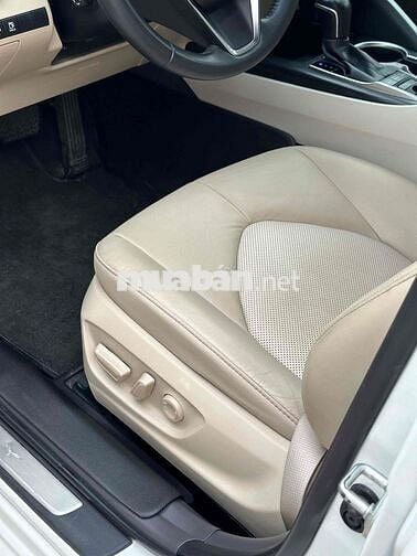 Toyota Camry 2022 2.0 Q xe cực đẹp không lỗi