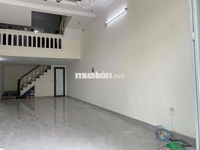 Cho thuê tầng 1 nhà số 472B Nguyễn Văn Cừ