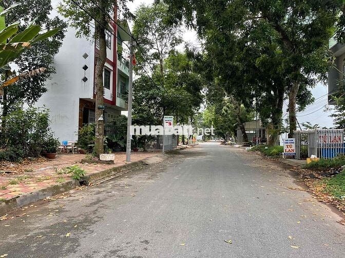 BÁN NỀN LỐC ĐẦU ĐƯỜNG PHẠM VĂN NHỜ KDC CÔNG AN HƯỚNG ĐÔNG NAM