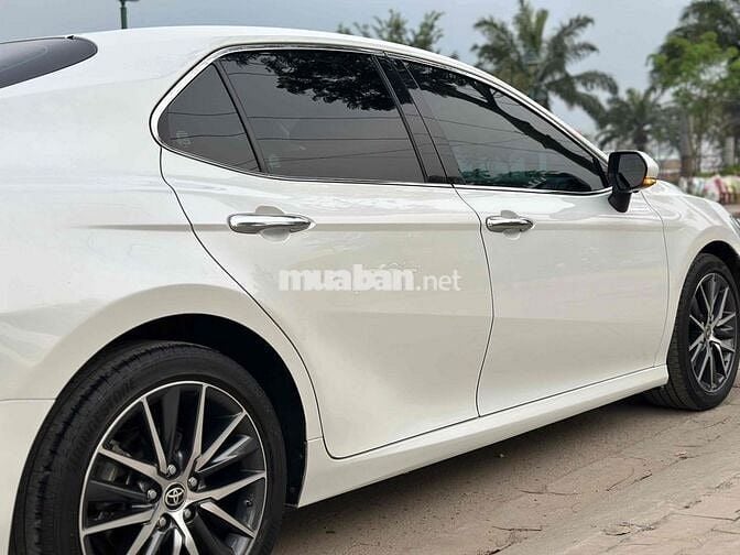 Toyota Camry 2022 2.0 Q xe cực đẹp không lỗi