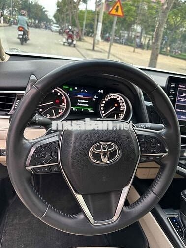 Toyota Camry 2022 2.0 Q xe cực đẹp không lỗi