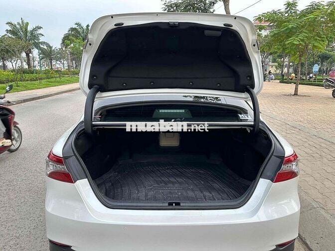 Toyota Camry 2022 2.0 Q xe cực đẹp không lỗi