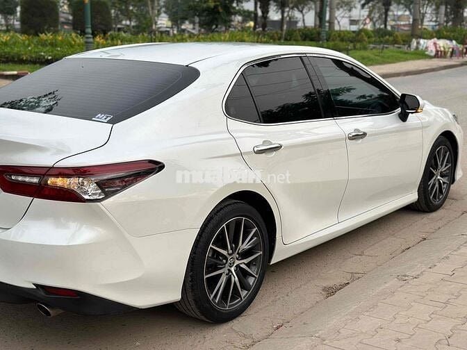Toyota Camry 2022 2.0 Q xe cực đẹp không lỗi