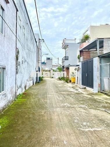 Bán đất hẻm 5m An Phú Đông, DT: 4,7x21m. (100,2m2) Full thổ. 6,3 tỷ