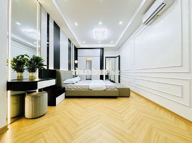 BÁN NHÀ PHỐ TRẦN DUY HƯNG. 44/52 M. NHÀ MỚI 6 TẦNG THANG MÁY. 17,8 TỶ