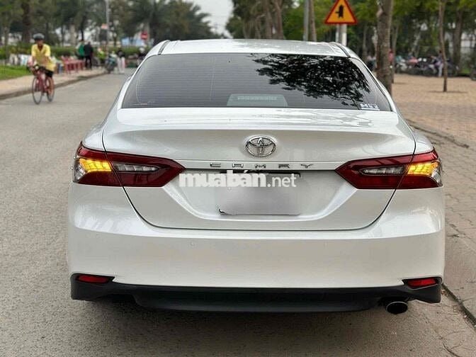 Toyota Camry 2022 2.0 Q xe cực đẹp không lỗi